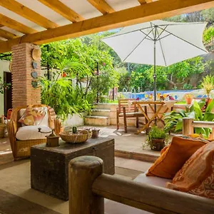 https://bed-and-breakfast-at-home-in-malaga.1costadelsol.com