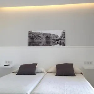 https://hostal-residencia-la-palma.balearic-islands.net