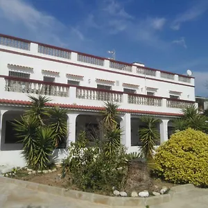 Villa Gómez